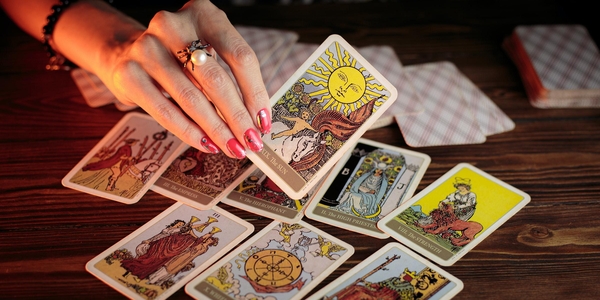 Imagem de: 5 sites de tarot grátis para tirar dúvidas e se conhecer melhor