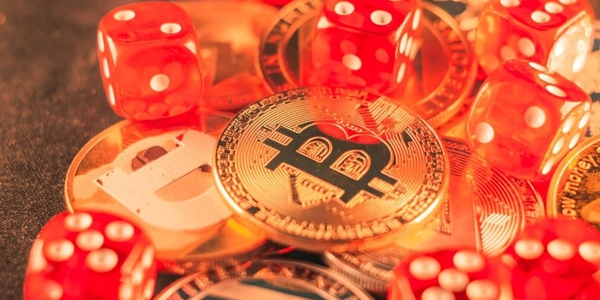 Imagem mostra BitCoin, criptomoeda que pode ser usada para apostas online