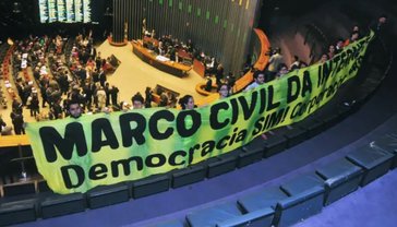 Imagem de: Marco Civil da Internet: lei brasileira completa 10 anos sob críticas e elogios