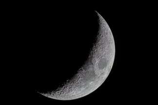 Imagem de: #AstroMiniBR: por que a Lua sempre mostra a mesma face para nós?