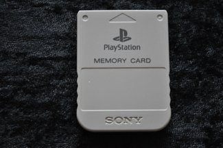 Imagem de: 6 curiosidades sobre o Memory Card, o clássico acessório do PS1 e PS2